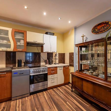 Apartament Artystyczny W Rynku. Lądek-Zdrój Buitenkant foto